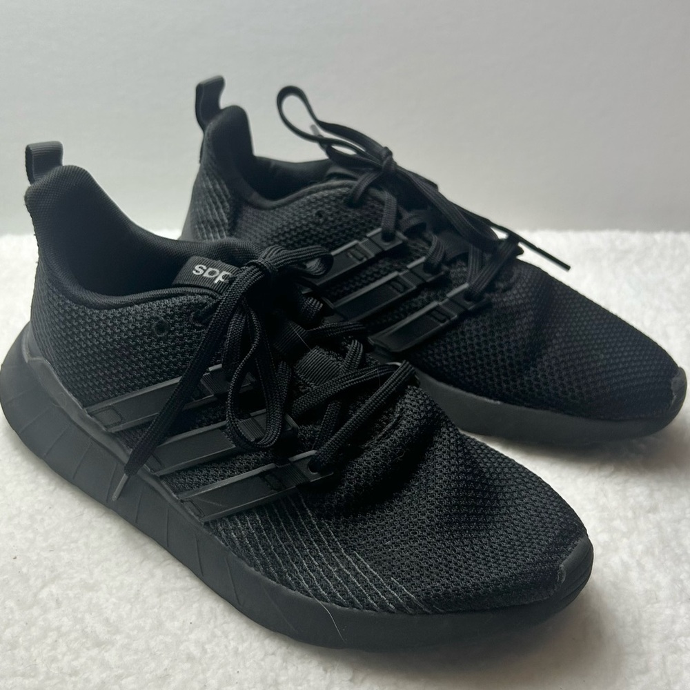 Adidas Black Sneakers - Picture 2 of 9